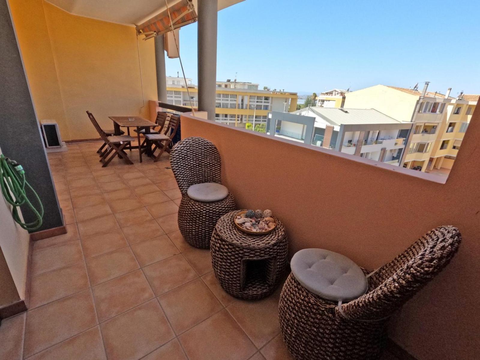 Ancora Apartment Куарту-Сант'Элена Экстерьер фото